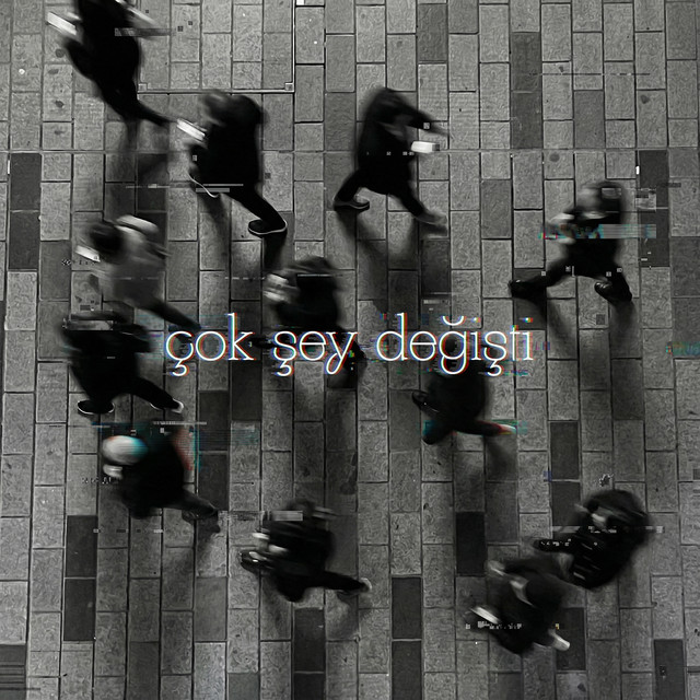 Çok Şey Değişti kapağı